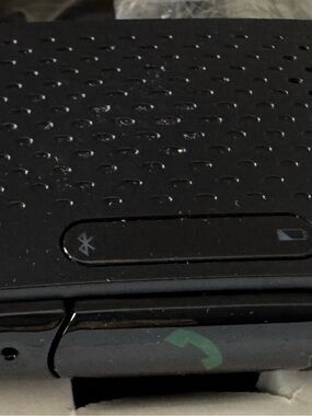 Black Textured HUM car device